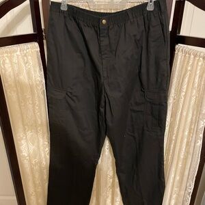 Men's Black Pants Flannel lined by Havana’s
42 med New